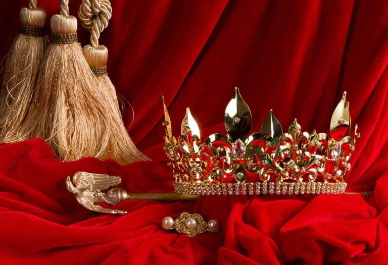 Fantasy Royal Last Names